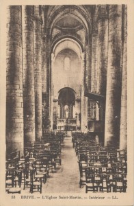 La nef de la collégiale Saint-Martin en 1900. Archives municipales de Brive, 37 Fi 228.