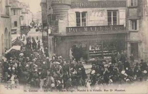 Carte postale. Archives municipales de Brive, 37 Fi 380.